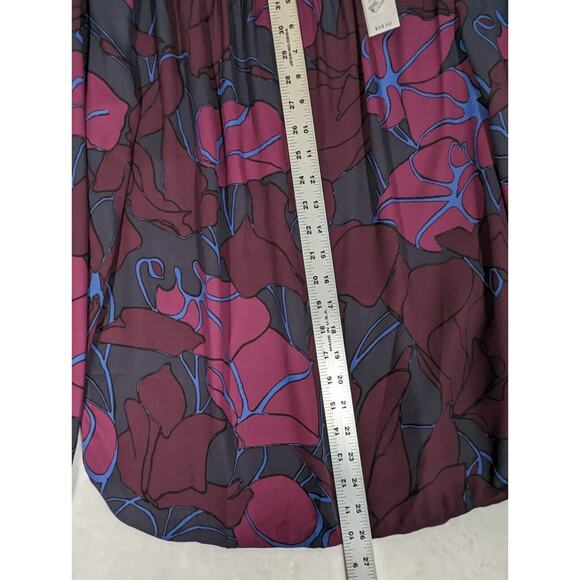 Loft blouse MSRP $59 see Photos For Measurements Polyester Easy Care Bust 44" - Picture 3 of 12